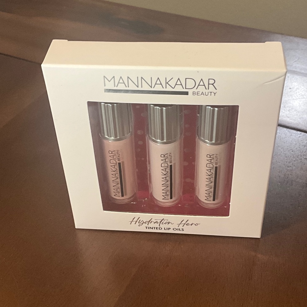 Manna Kadar Hydration Hero Tinted Lip Oils 3-pack, NIB sealed